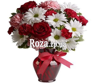 Букет квітів з троянд і хризантем Букет квітів з троянд і хризантем