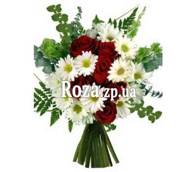 Букет квітів з троянд і хризантем