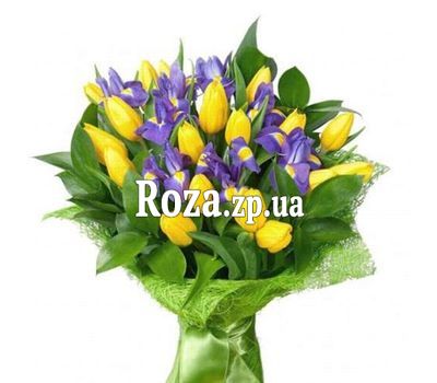 Букет из тюльпанов и ирисов Букет из тюльпанов и ирисов