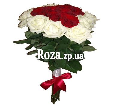 Bouquet of hearts from 21 roses